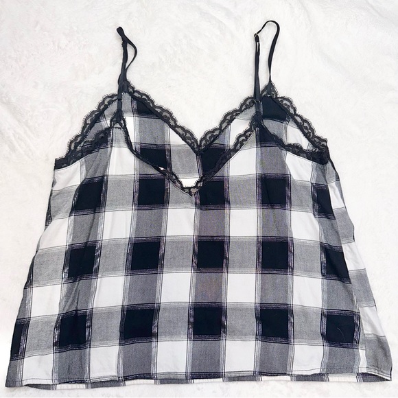 Victoria’s Secret Plaid Cami + Shorts Pajama Set! - Picture 5 of 8